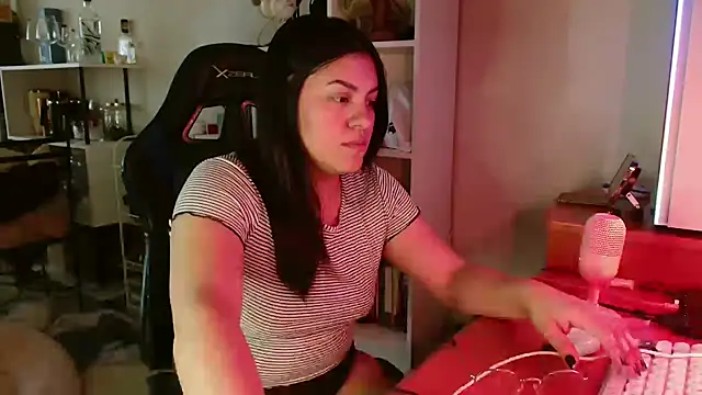 Snapshot of DirtyDi97 chatting on February 24, 2026, 4:19 pm DirtyDi97 online show from February 24, 2026, 4:19 pm