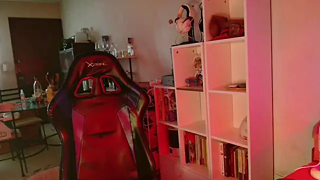 Snapshot of DirtyDi97 chatting on February 17, 2026, 2:14 pm DirtyDi97 online show from February 17, 2026, 2:14 pm