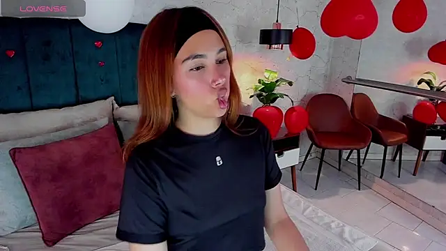 AdeleAndersonn online show from February 18, 2026, 7:54 pm