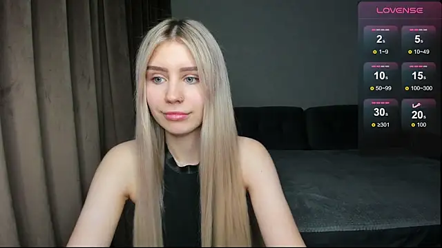 Snapshot of Kitty_Aurora chatting on October 27, 2025, 4:52 pm Kitty Aurora online show from October 27, 2025, 4:52 pm