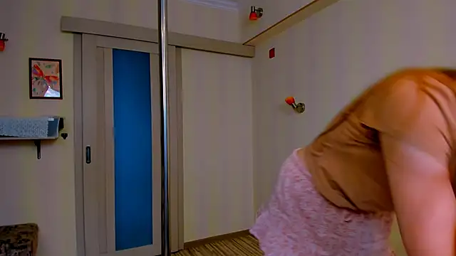 Snapshot of Fire_Luna chatting on November 16, 2025, 6:51 am Fire Luna online show from November 16, 2025, 6:51 am