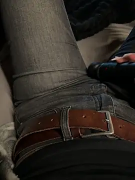 Snapshot of Ana-05 chatting on February 23, 2026, 7:36 pm Ana-05 online show from February 23, 2026, 7:36 pm