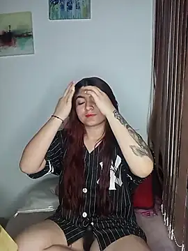 carolayrosse online show from November 25, 2025, 5:41 am