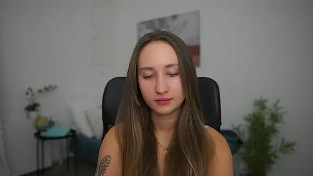 Snapshot of magic___smile chatting on February 4, 2025, 1:48 pm magic smile online show from February 4, 2025, 1:48 pm