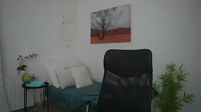 Snapshot of magic___smile chatting on February 12, 2025, 11:18 am magic smile online show from February 12, 2025, 11:18 am