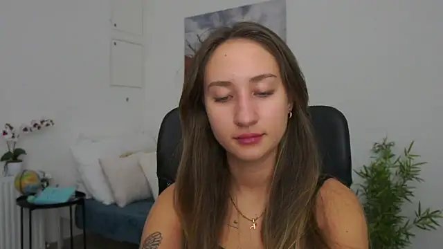 Snapshot of magic___smile chatting on January 23, 2025, 8:25 am magic smile online show from January 23, 2025, 8:25 am