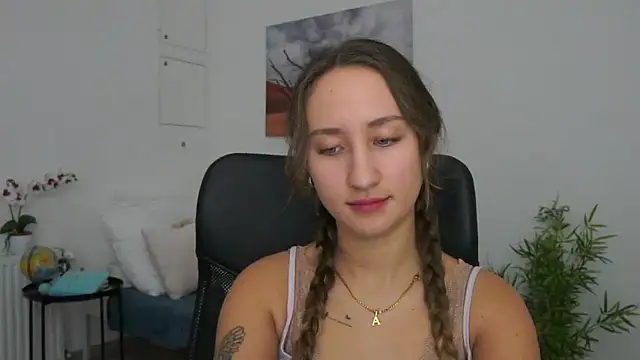 Snapshot of magic___smile chatting on January 22, 2025, 8:29 am magic smile online show from January 22, 2025, 8:29 am