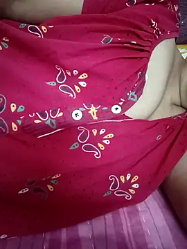 lakey91girl online show from December 24, 2024, 4:40 pm