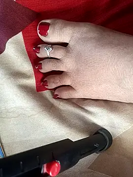 lakey91girl online show from February 10, 2026, 4:55 am