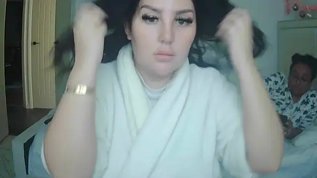 vanilla chocolate23 online show from December 4, 2025, 9:52 am