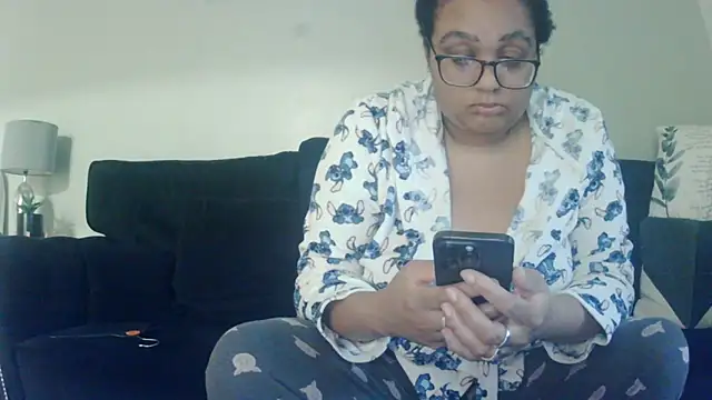 vanilla chocolate23 online show from October 13, 2025, 6:48 am