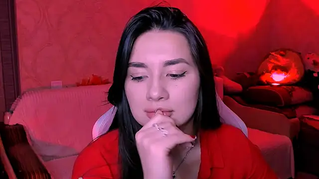 Swee Alicee online show from November 21, 2025, 6:18 pm