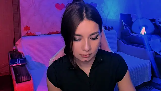 Swee Alicee online show from April 6, 2026, 8:10 pm