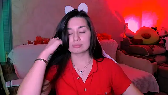 Swee Alicee online show from October 28, 2025, 7:35 pm