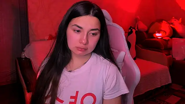 Swee Alicee online show from December 22, 2025, 6:52 pm