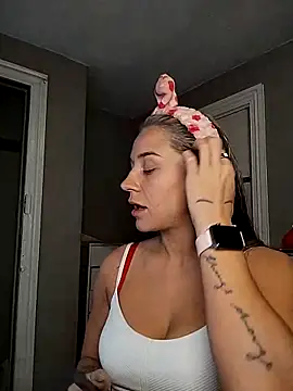 lexybabyxo online show from March 23, 2026, 3:34 pm