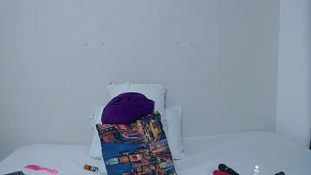 Nicol Love0 online show from March 22, 2025, 11:11 am