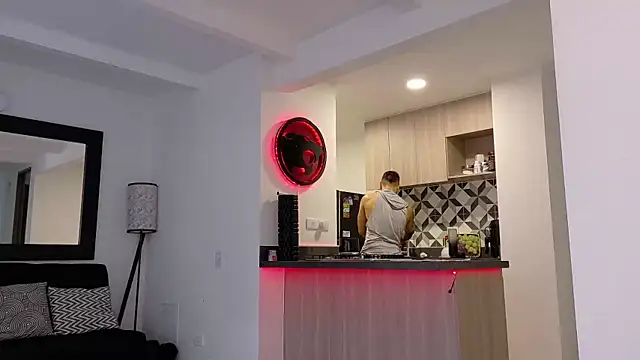 tony muscle online show from November 27, 2025, 9:59 pm