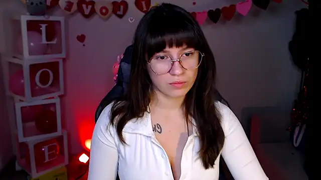 Snapshot of M_Sensual chatting on February 12, 2026, 5:07 am M Sensual online show from February 12, 2026, 5:07 am