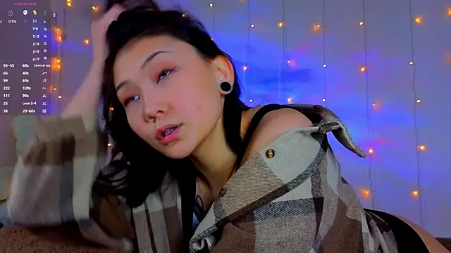 Renochka online show from March 10, 2025, 1:32 pm