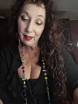 Snapshot of GypsyEsmeralda chatting on March 4, 2026, 4:26 pm GypsyEsmeralda online show from March 4, 2026, 4:26 pm