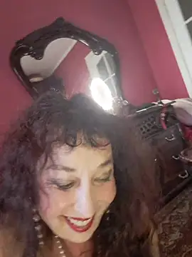 Snapshot of GypsyEsmeralda chatting on June 20, 2026, 5:45 am GypsyEsmeralda online show from June 20, 2026, 5:45 am