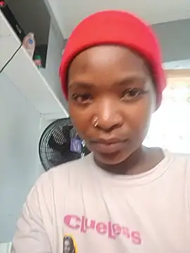 NunuBerry16 online show from July 23, 2026, 12:46 pm