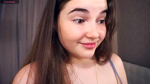 CathrynDail online show from October 26, 2025, 6:25 am