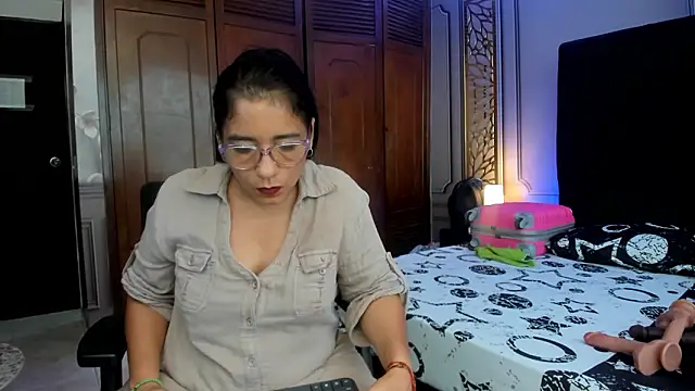 mature bigass   online show from March 13, 2026, 8:25 pm