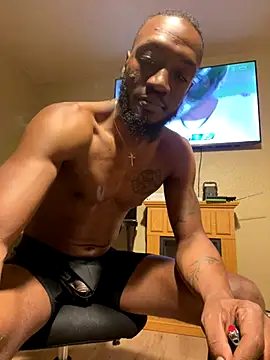 prettyrichie online show from October 31, 2025, 12:40 am