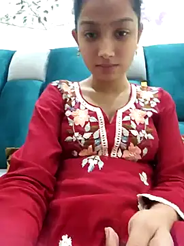 Aleena Rai online show from February 3, 2025, 6:49 pm