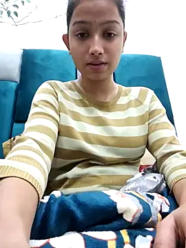 Aleena Rai online show from December 22, 2024, 4:59 pm