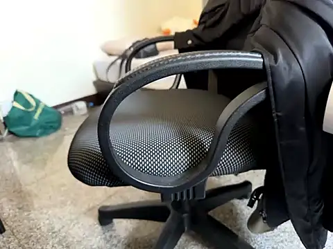 Ryan67533 online show from January 25, 2025, 4:56 am