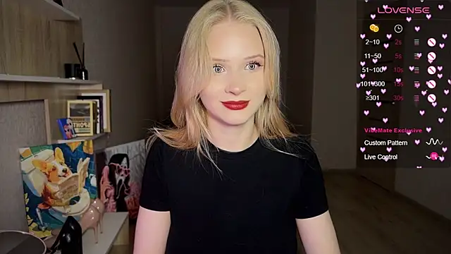 lisa barbie online show from September 24, 2025, 3:18 pm