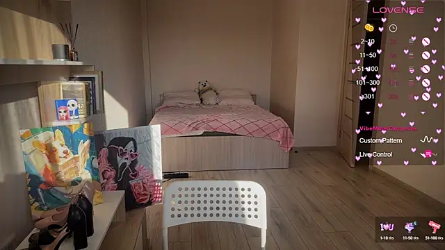 lisa barbie online show from October 7, 2025, 7:09 am