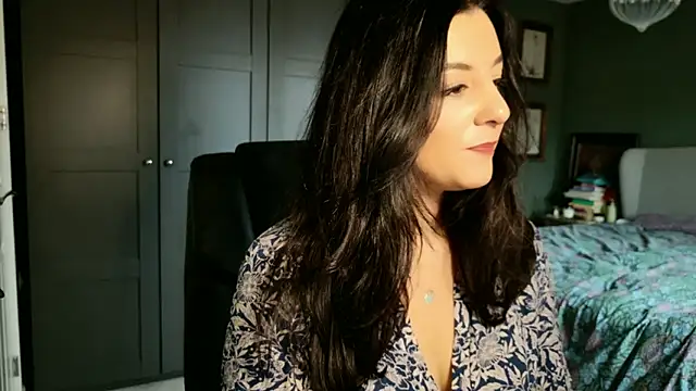 flatwhite0 online show from February 13, 2026, 9:31 am