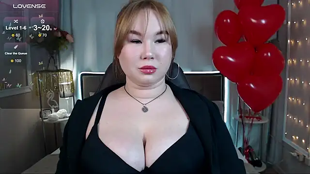 Snapshot of Emmy_Greis chatting on February 12, 2025, 12:01 pm Emmy Greis online show from February 12, 2025, 12:01 pm