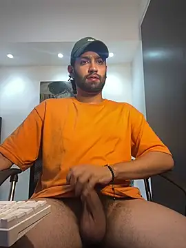 Snapshot of Dirtyboyhot chatting on February 26, 2026, 4:23 am Dirtyboyhot online show from February 26, 2026, 4:23 am