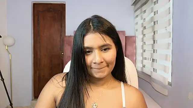 Snapshot of lou_rosse_ chatting on February 26, 2025, 8:25 pm lou rosse  online show from February 26, 2025, 8:25 pm