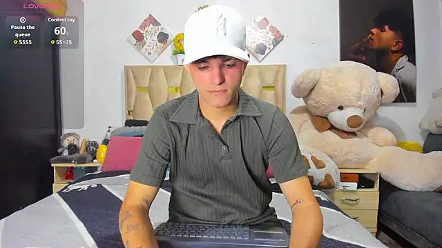 Snapshot of patrick_sanzz chatting on February 4, 2026, 4:51 am patrick sanzz online show from February 4, 2026, 4:51 am