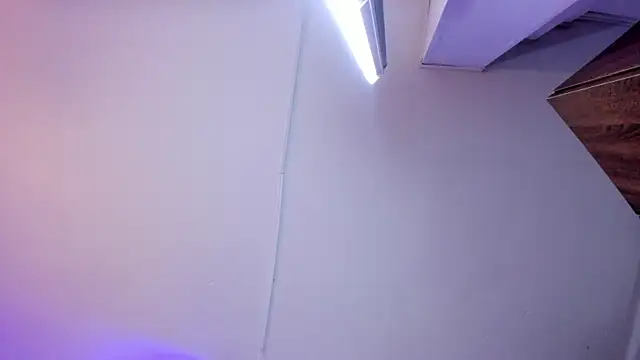 Amy Kiitty  online show from October 29, 2025, 12:48 pm