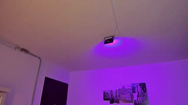 Amy Kiitty  online show from March 6, 2026, 1:06 pm