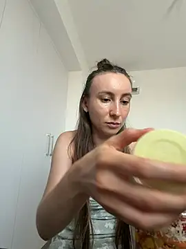 viviandaimond1 online show from July 24, 2026, 2:35 pm