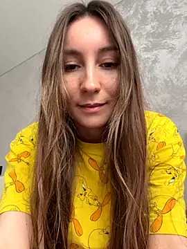 viviandaimond1 online show from November 16, 2025, 10:09 am