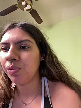 Argentiiniita online show from April 10, 2026, 11:01 pm