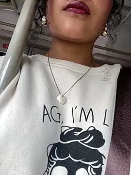 Sophie Smith69 online show from March 9, 2026, 12:41 pm