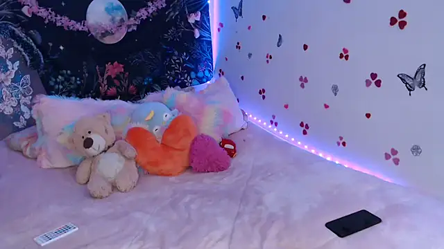 Snapshot of Emillyy_m chatting on September 9, 2025, 9:46 pm Emillyy m online show from September 9, 2025, 9:46 pm