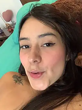 Snapshot of GabyButtler1 chatting on February 25, 2025, 12:03 am GabyButtler1 online show from February 25, 2025, 12:03 am