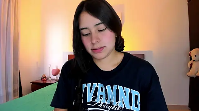 Snapshot of GabyButtler1 chatting on March 3, 2025, 8:32 pm GabyButtler1 online show from March 3, 2025, 8:32 pm