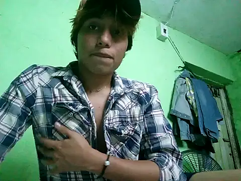 ruygw online show from December 8, 2024, 9:02 am